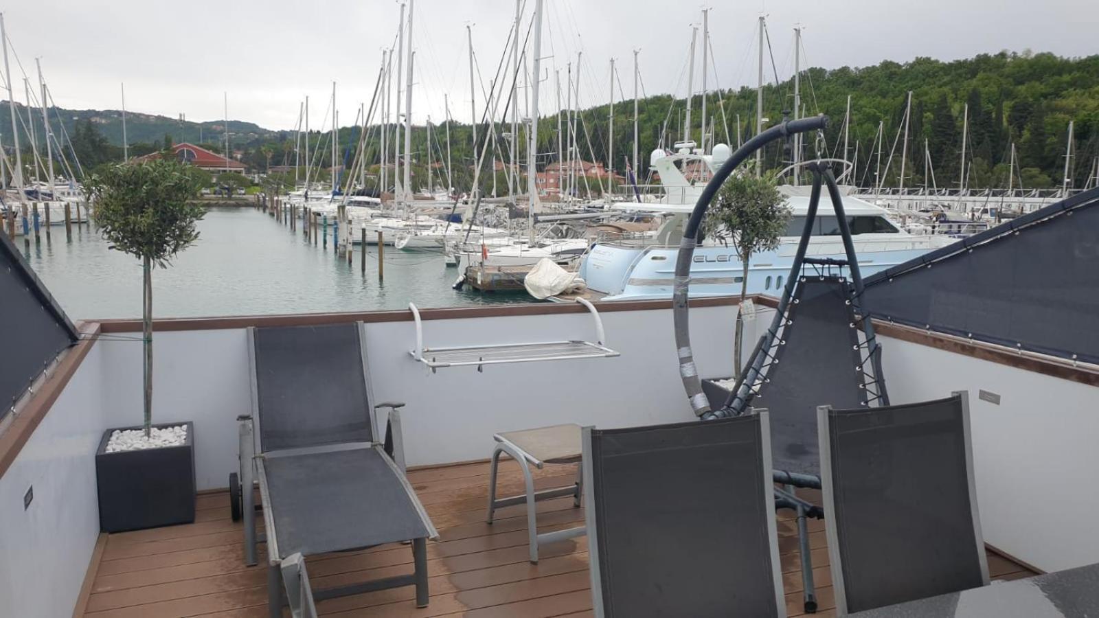 Floating House - Marina Relax Villa Portorož Dış mekan fotoğraf